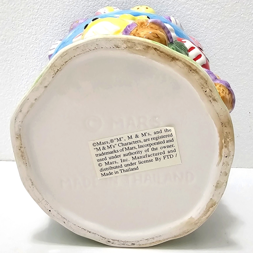 Vintage MARS M&Ms Easter Egg Hunt Collectible Ceramic Pot - Picture 8 of 15